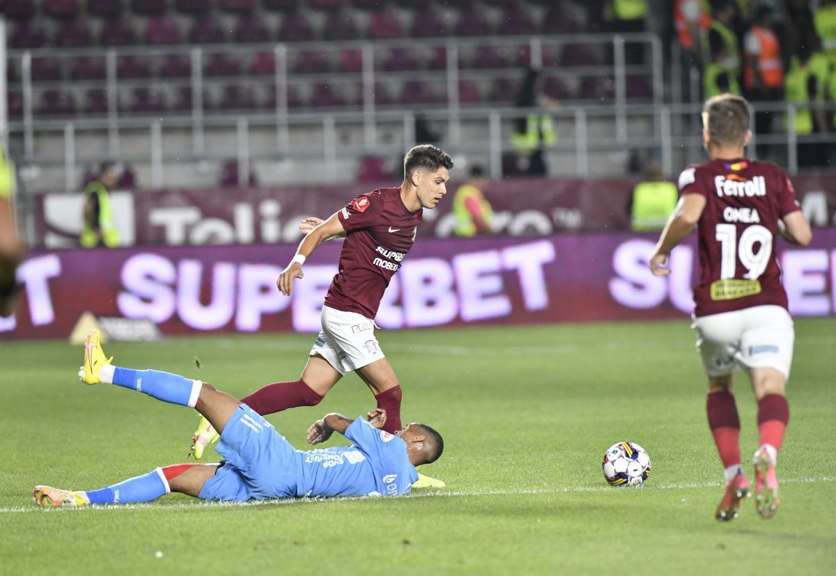 Poenaru a răbufnit în Giulești: „Nu meritau să câștige! Arbitrul a greșit când ne-a lăsat în 10”