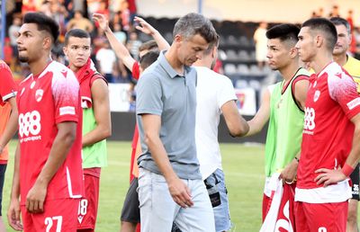 Burcă și fotbaliștii lui Dinamo, făcuți praf în direct: „E depășit de situație, cum să spui așa ceva?” + „E strigător la cer!”