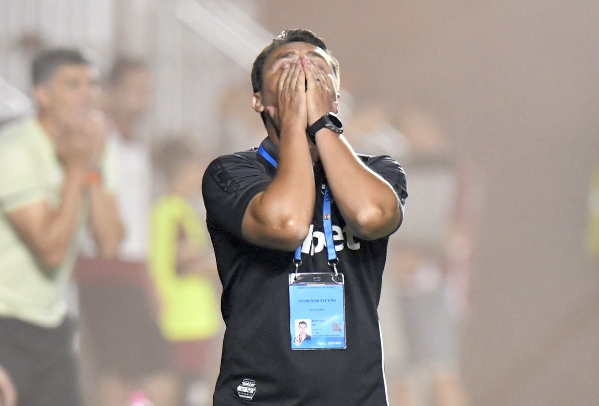 Poenaru a răbufnit în Giulești: „Nu meritau să câștige! Arbitrul a greșit când ne-a lăsat în 10”