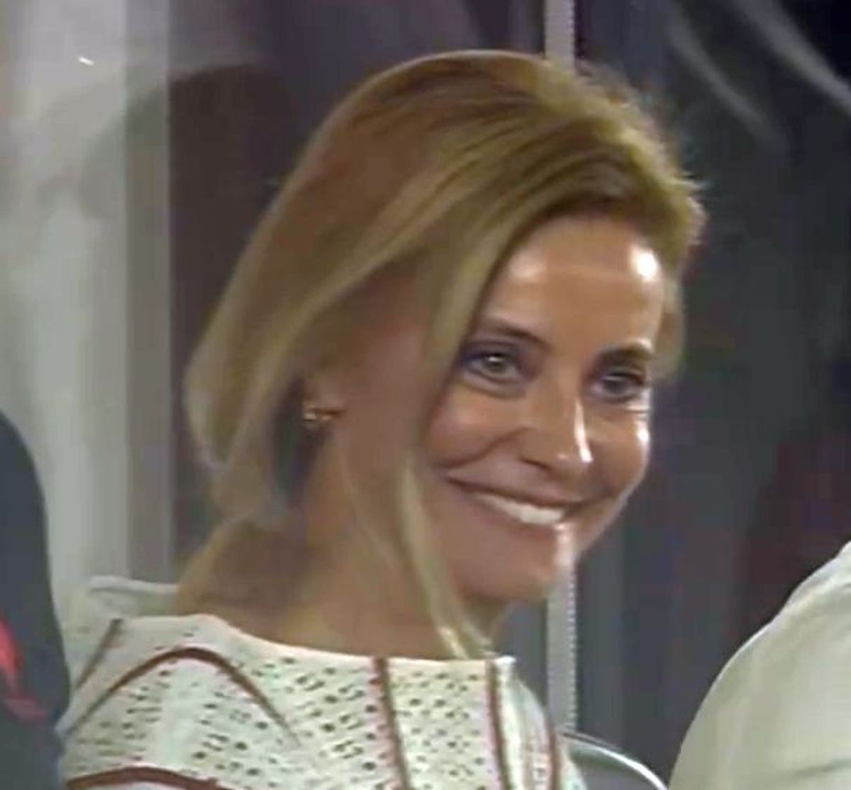 Soția lui Șucu, spectacol pe stadion » Cum a fost surprinsă alături de patronul Rapidului