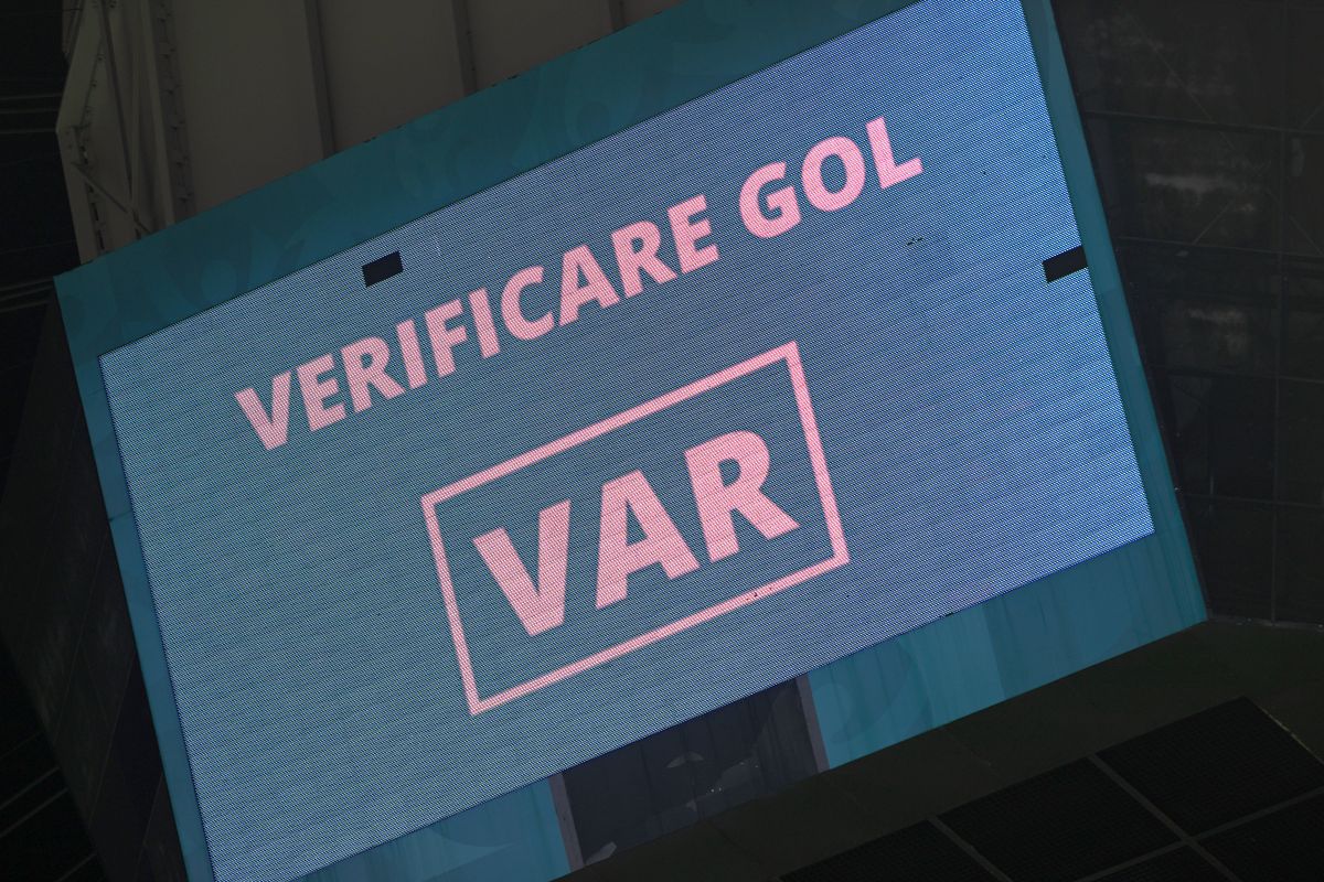 „Părea că ți-e frică de Poli Iași” » Fostul antrenor de la FCSB nu e de acord cu ultimele decizii luate de Gigi Becali: „S-a grăbit”