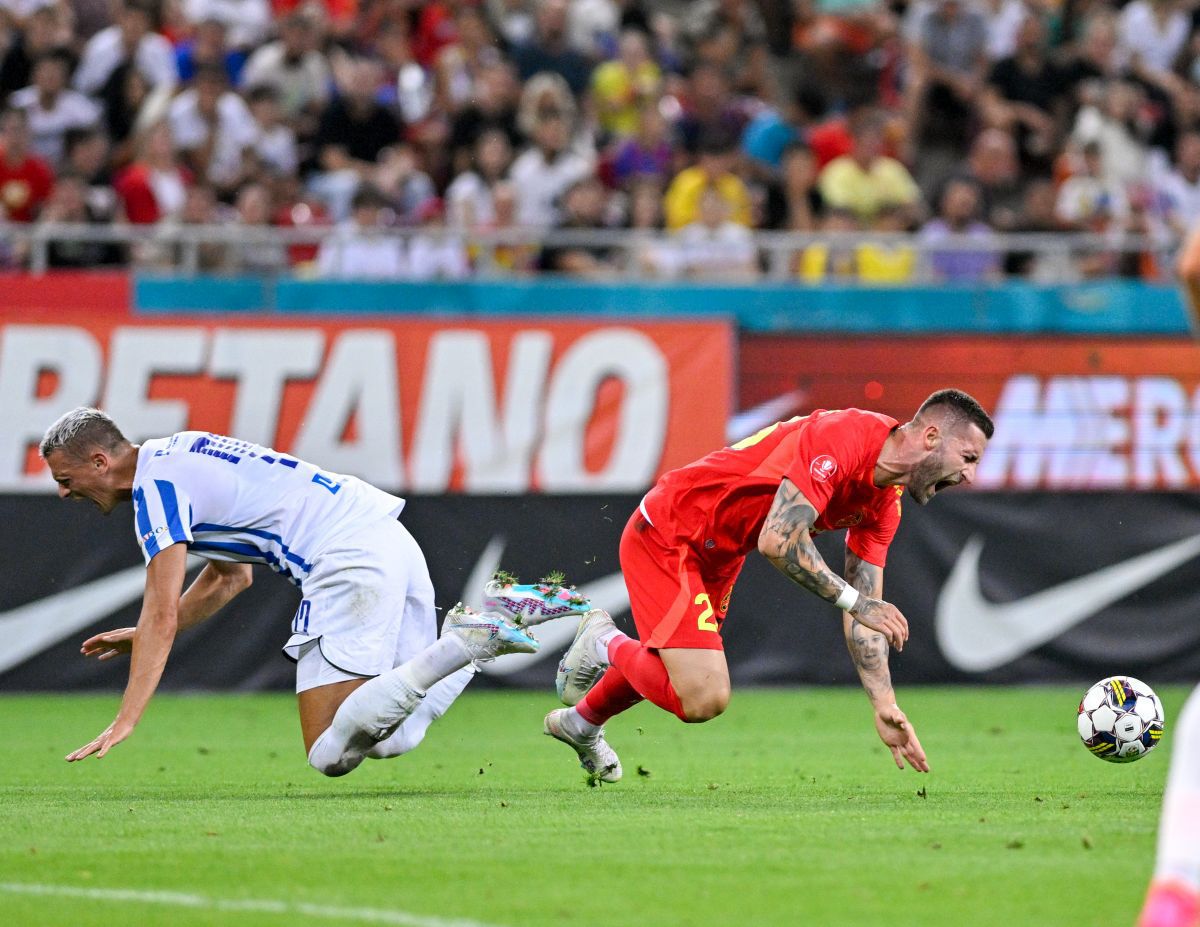 Prea slab! Inexistent în FCSB - Poli Iași, n-a mai prins repriza a doua. Gigi Becali a revenit la butoane