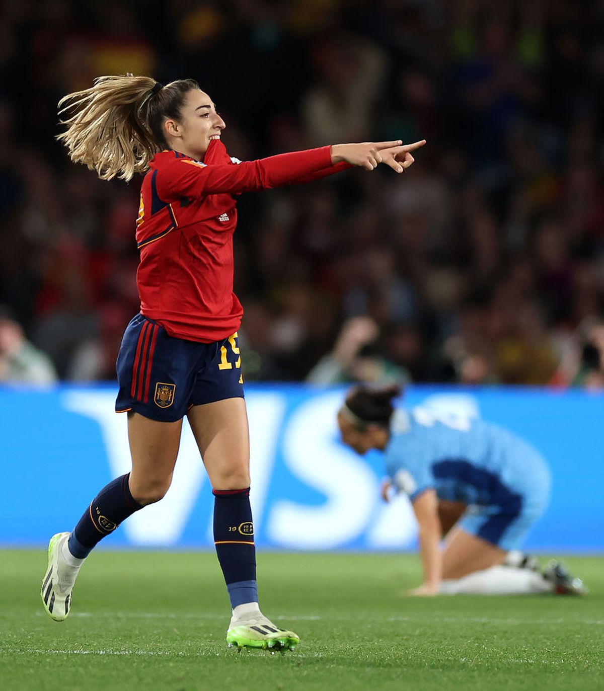 A decis finala Mondialului Feminin, apoi și-a ridicat tricoul » Semnificația gestului