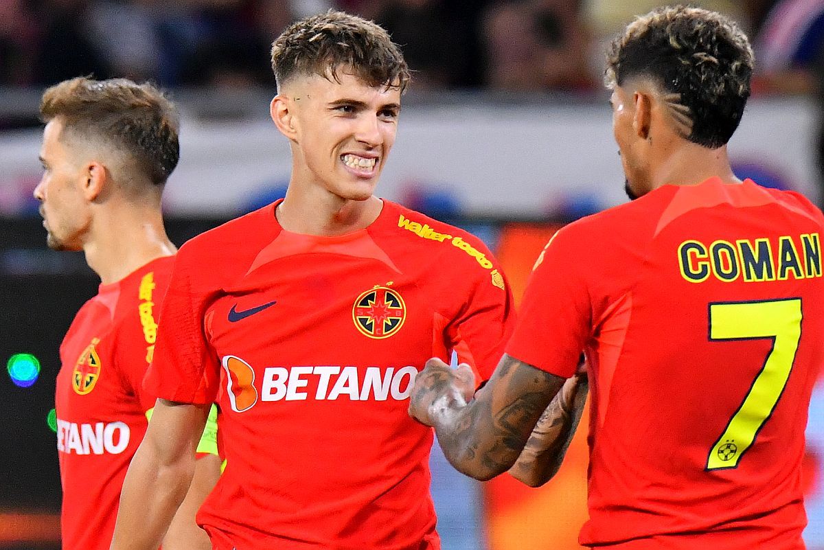 Prea slab! Inexistent în FCSB - Poli Iași, n-a mai prins repriza a doua. Gigi Becali a revenit la butoane