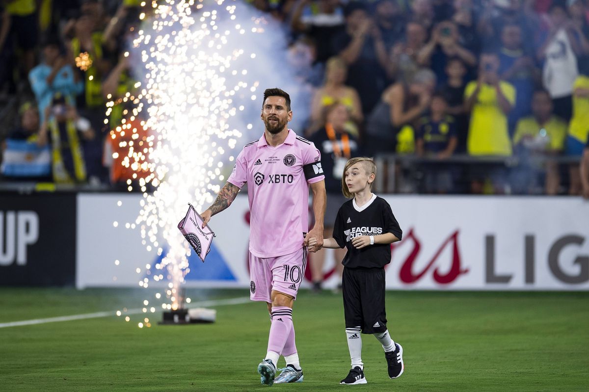 Messi i-a cucerit definitiv pe americani! Gestul emoționant pe care l-a făcut după câștigarea primului trofeu cu Inter Miami e deja viral