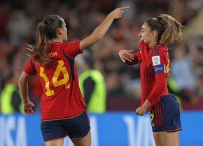 A decis finala Mondialului Feminin, apoi și-a ridicat tricoul » Semnificația gestului