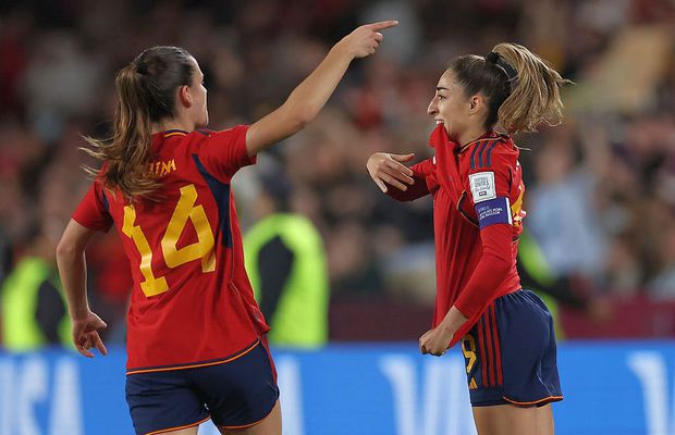 A decis finala Mondialului Feminin, apoi și-a ridicat tricoul » Semnificația gestului