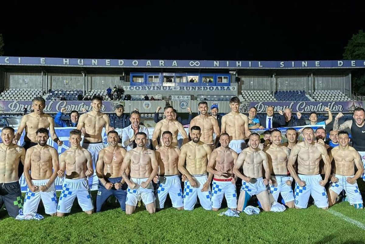 Anunțul momentului în fotbalul românesc! FRF a luat decizia în cazul promovării Corvinului