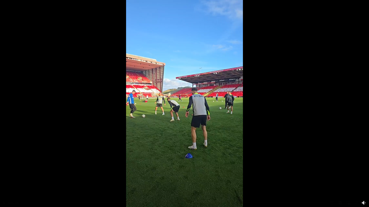 Au dat buzna în scenografia scoțienilor! FCSB, antrenament oficial pe stadionul special al lui Aberdeen: Marea Nordului, la 300 m de peluză