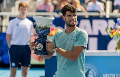 O legendă a tenisului, uluită de riscul major asumat de Carlos Alcaraz: „Stai departe”