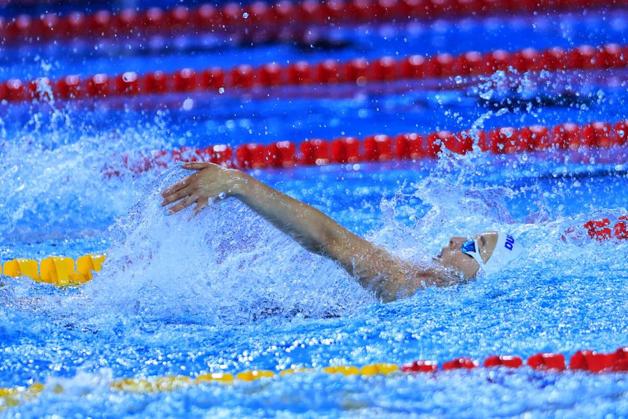 Înotătorii români se întrec la Campionatele Naționale în bazin scurt de la Otopeni » David Popovici nu participă