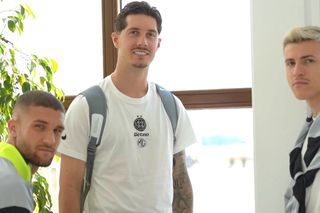 FCSB a decolat azi spre Scoția » Imagini de la plecarea pentru meciul cu Aberdeen