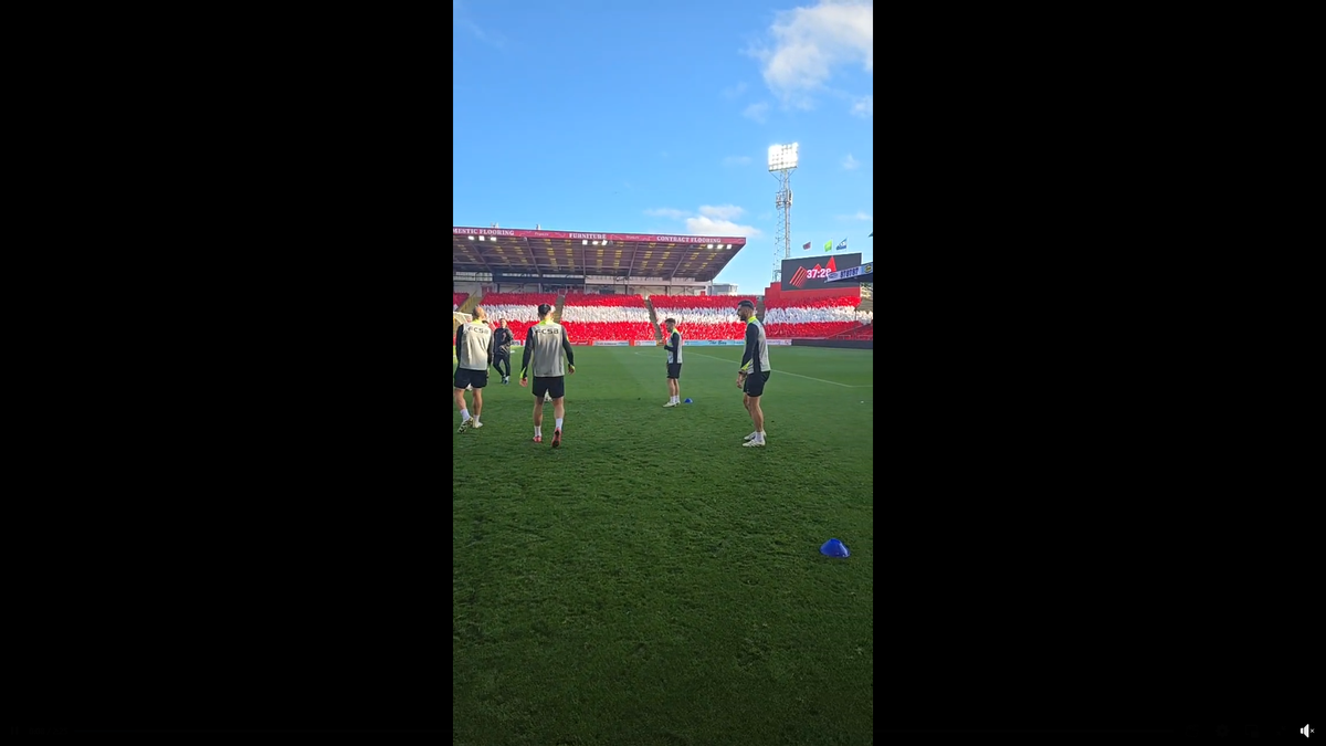 Au dat buzna în scenografia scoțienilor! FCSB, antrenament oficial pe stadionul special al lui Aberdeen: Marea Nordului, la 300 m de peluză