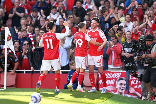 Arsenal i-a dublat salariul lui Leandro Trossard