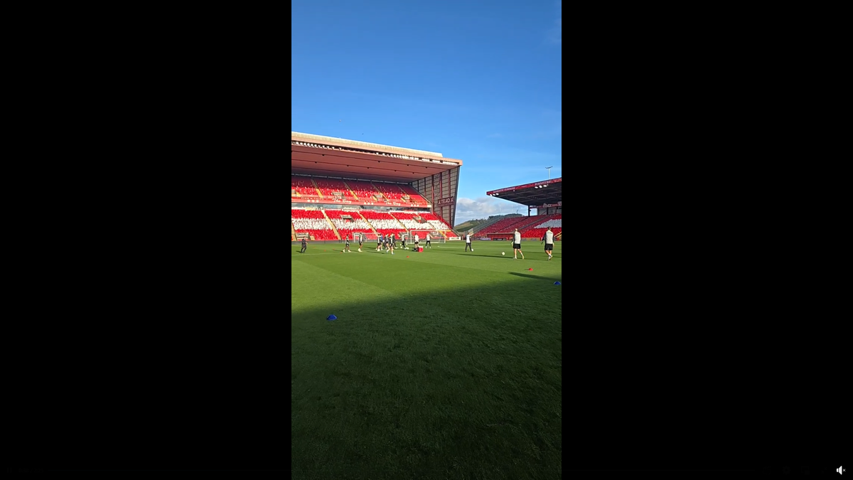 Au dat buzna în scenografia scoțienilor! FCSB, antrenament oficial pe stadionul special al lui Aberdeen: Marea Nordului, la 300 m de peluză