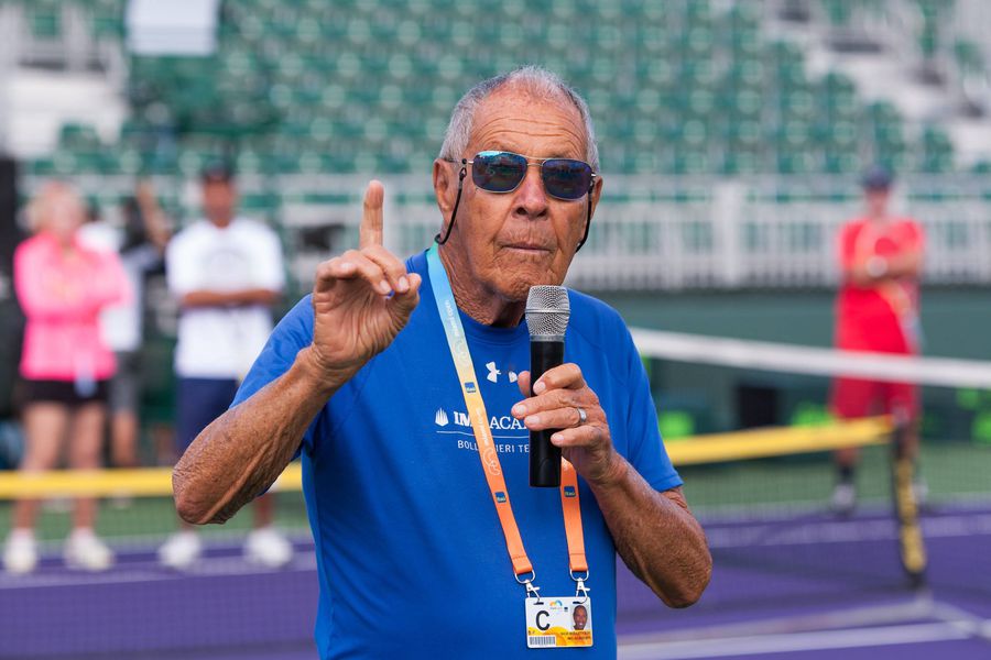 Marele Nick Bollettieri pune frâna entuziasmului în cazul Emma Răducanu: „În 5 luni, aflăm primul răspuns”