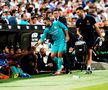 Dani Carvajal, după ce a părăsit terenul în meciul cu Valencia // foto: Imago
