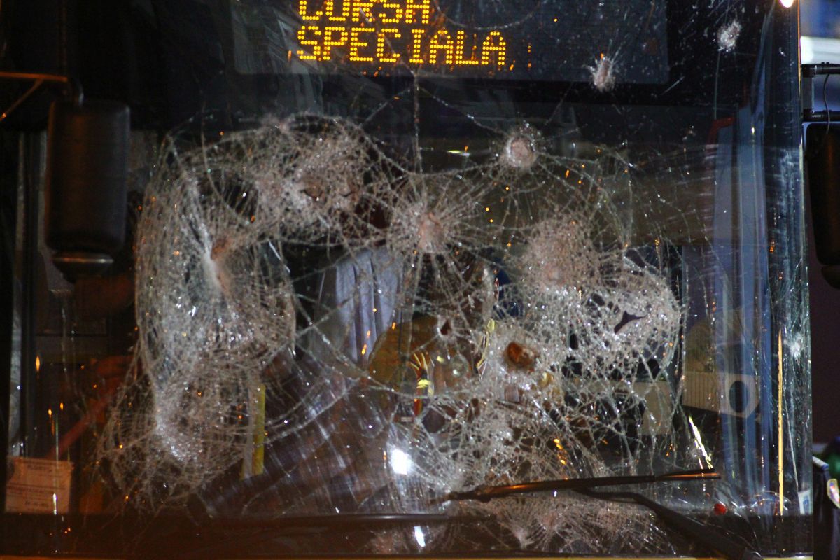 Iureșul de la Craiova - Petrolul din 2013 » Autoritățile sunt în alertă: întâlnire de gradul zero în „16-imile” Cupei