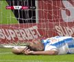 În minutul 40 al disputei dintre CFR Cluj și CS Universitatea Craiova, la scorul de 1-0 pentru „feroviari”, Andrei Ivan a fost protagonistul unui moment amuzant.