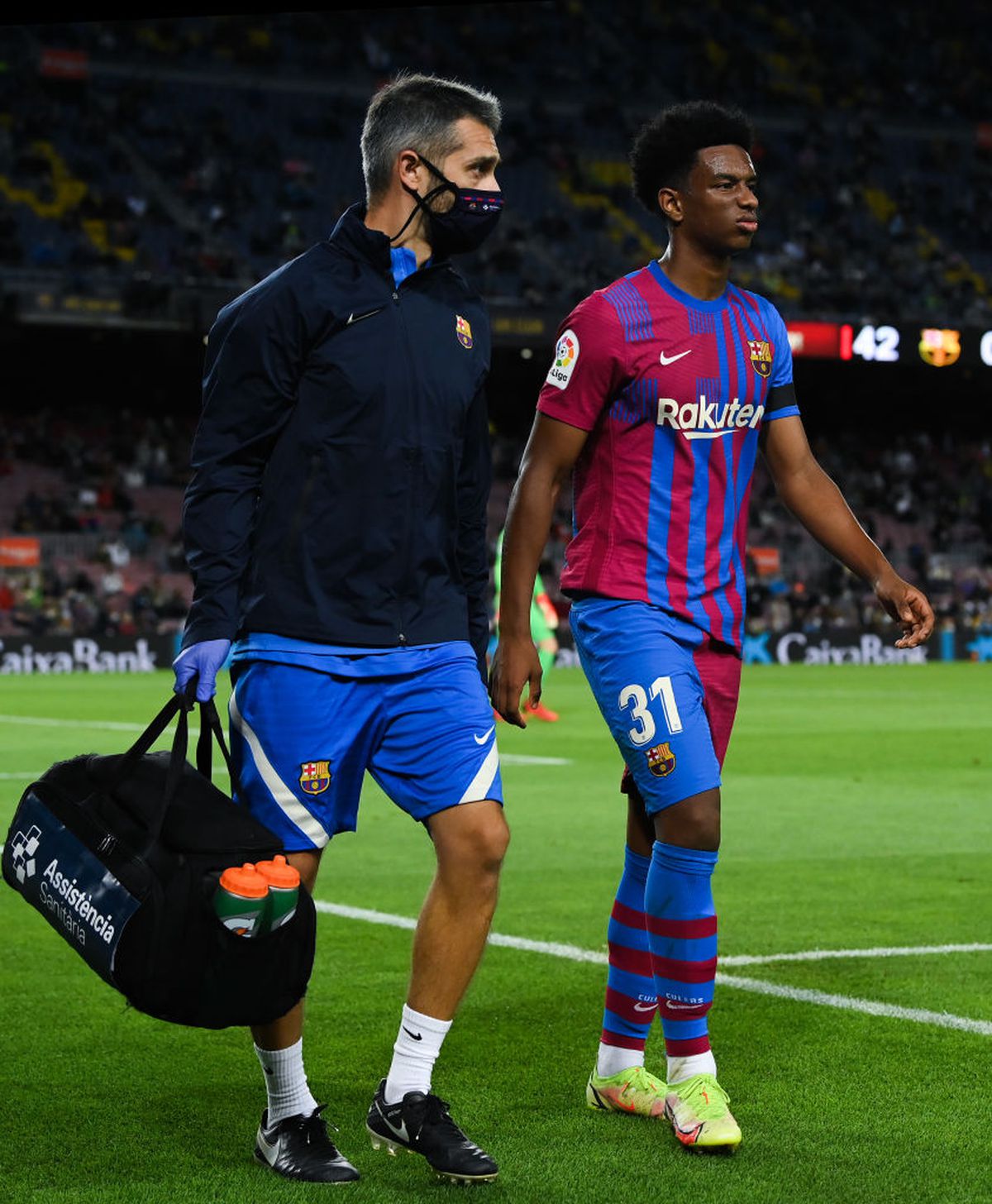 Barcelona - Granada 1-1 » Trupa lui Koeman, pas greșit pe Camp Nou! Clasamentul ACUM