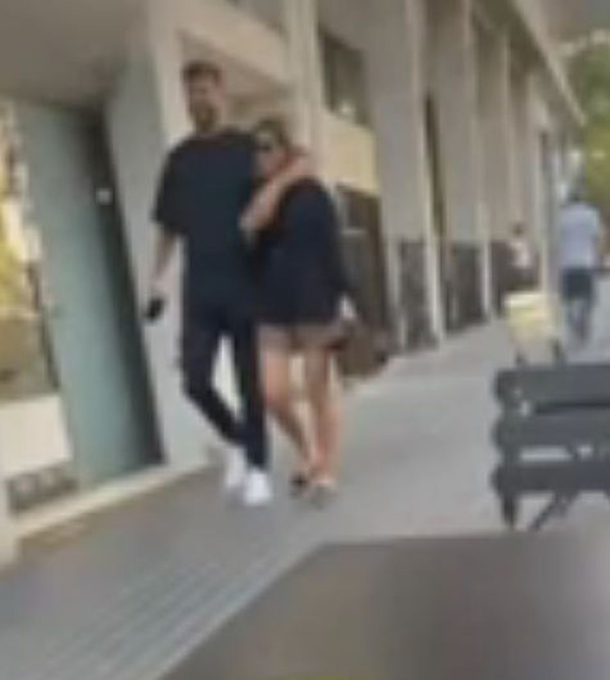 Cum ar fi? Presa catalană aruncă un zvon-bombă: Clara Chia l-ar fi înșelat pe Pique cu Pep Guardiola!