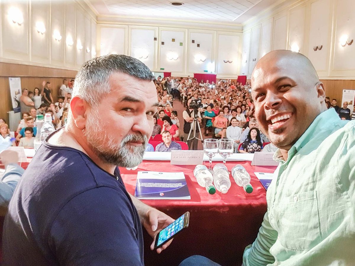 Cabral Ibacka, în ipostaze inedite