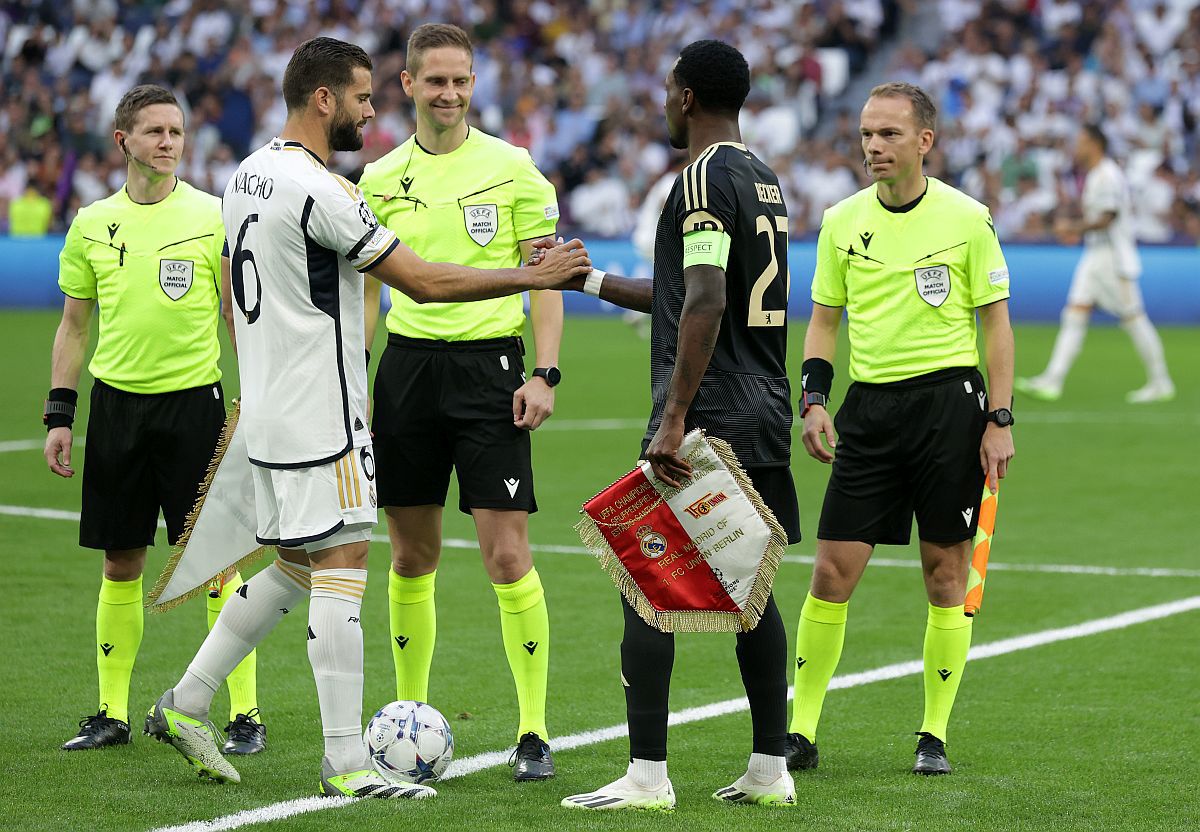 Andre Oh NU! Portarul de 52 de milioane al lui Manchester United a gafat rușinos la Munchen