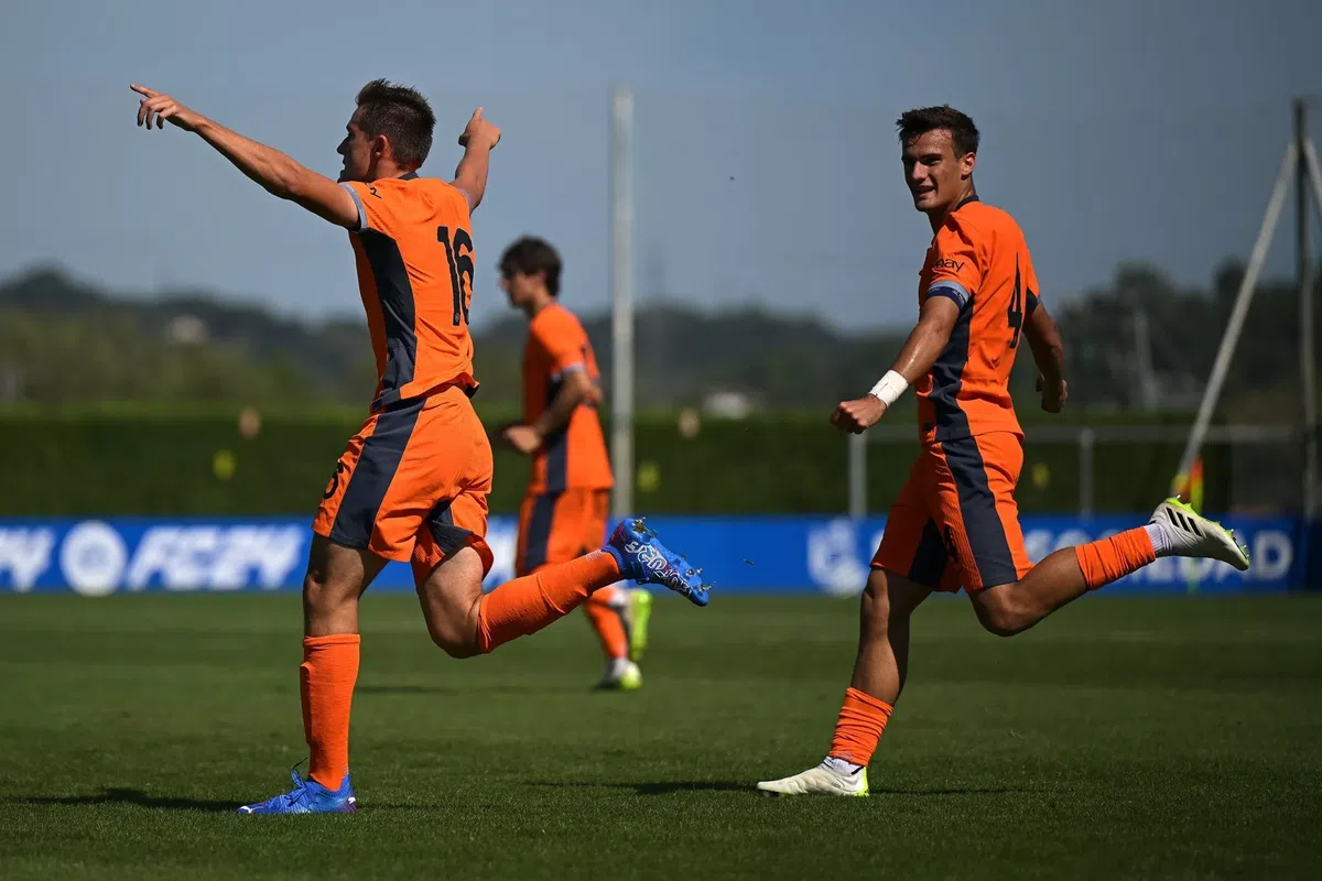 Cum a fost surprins Chivu pe margine, la meciul din UEFA Youth League: „Acest stil mi se pare insuportabil”