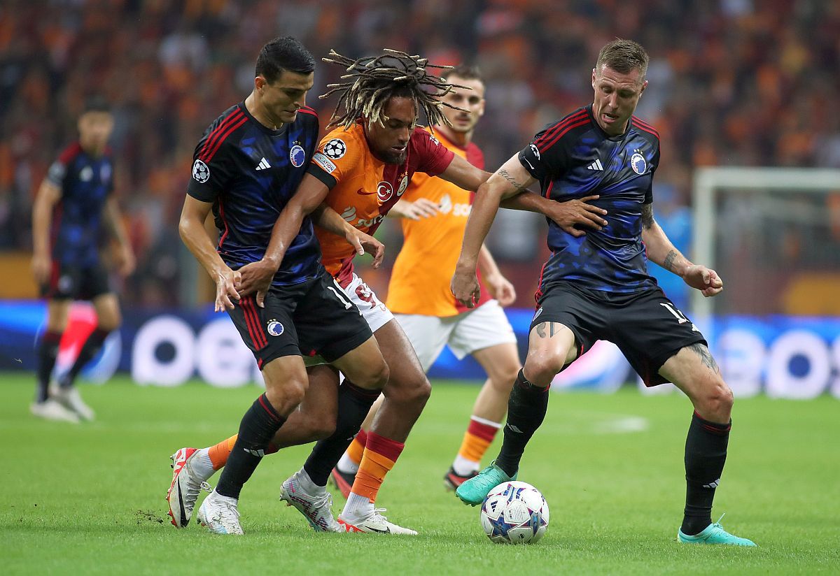 Andre Oh NU! Portarul de 52 de milioane al lui Manchester United a gafat rușinos la Munchen