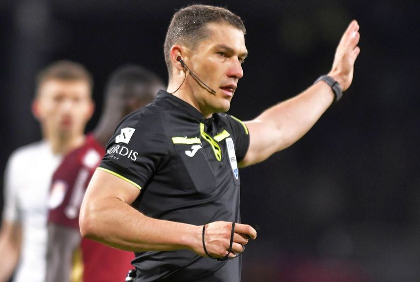 Kyros Vassaras, șeful CCA, a analizat fazele controversate din ultimele etape ale Superligii. Șeful arbitrilor a admis două greșeli majore în runda cu numărul 9, în Farul - FCSB, 0-1, și în CFR Cluj - Petrolul, 1-0.