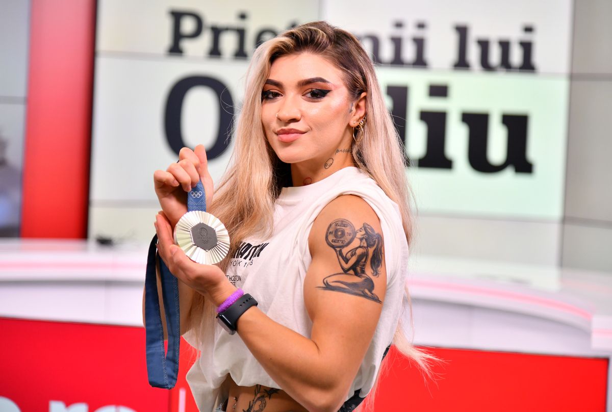 Mihaela Cambei, vicecampioana olimpică, și-a spus povestea la „Prietenii lui Ovidiu”: „Merg machiată inclusiv la antrenamente, iar asta m-a ajutat!” + Fotbalistul preferat: „Îmi place nebunia lui”