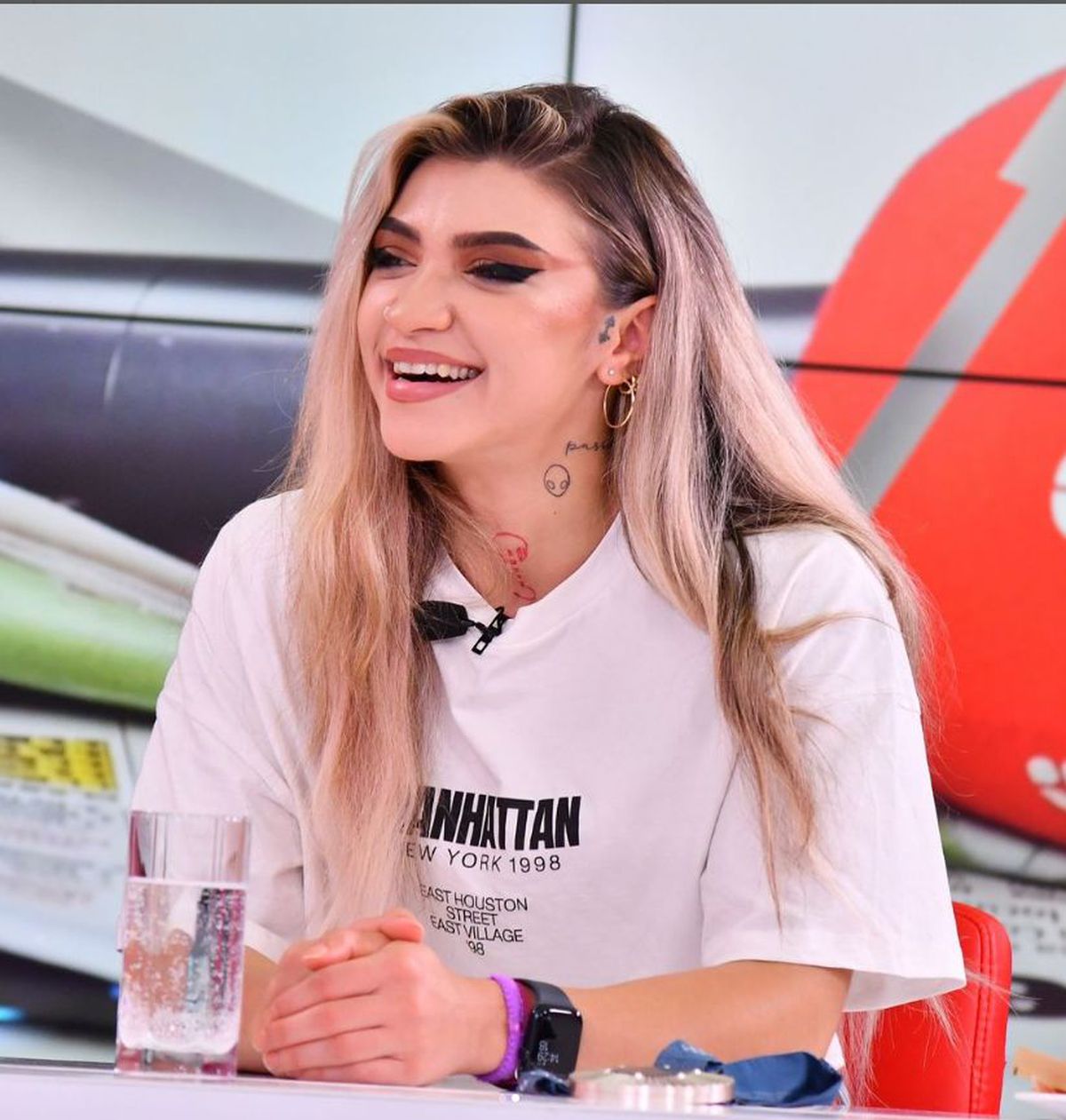 Mihaela Cambei, vicecampioana olimpică, și-a spus povestea la „Prietenii lui Ovidiu”: „Merg machiată inclusiv la antrenamente, iar asta m-a ajutat!” + Fotbalistul preferat: „Îmi place nebunia lui”