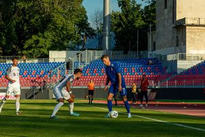 Liga 2 continuă astăzi cu duelul Chindia - Ceahlăul. Clasamentul și programul din eșalonul secund