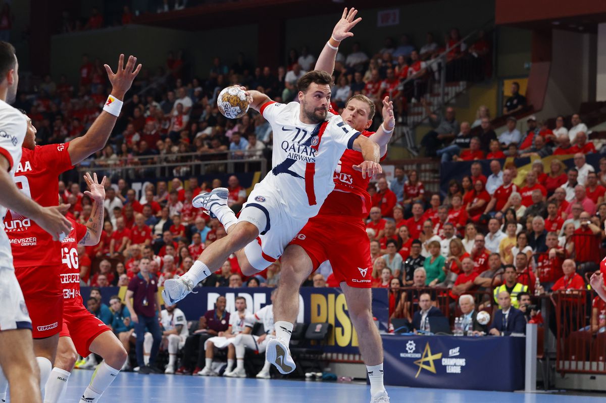 Imaginea zilei în sportul european » Starul echipei, descumpănit de eșecul suferit în Liga Campionilor: a privit secunde bune în gol