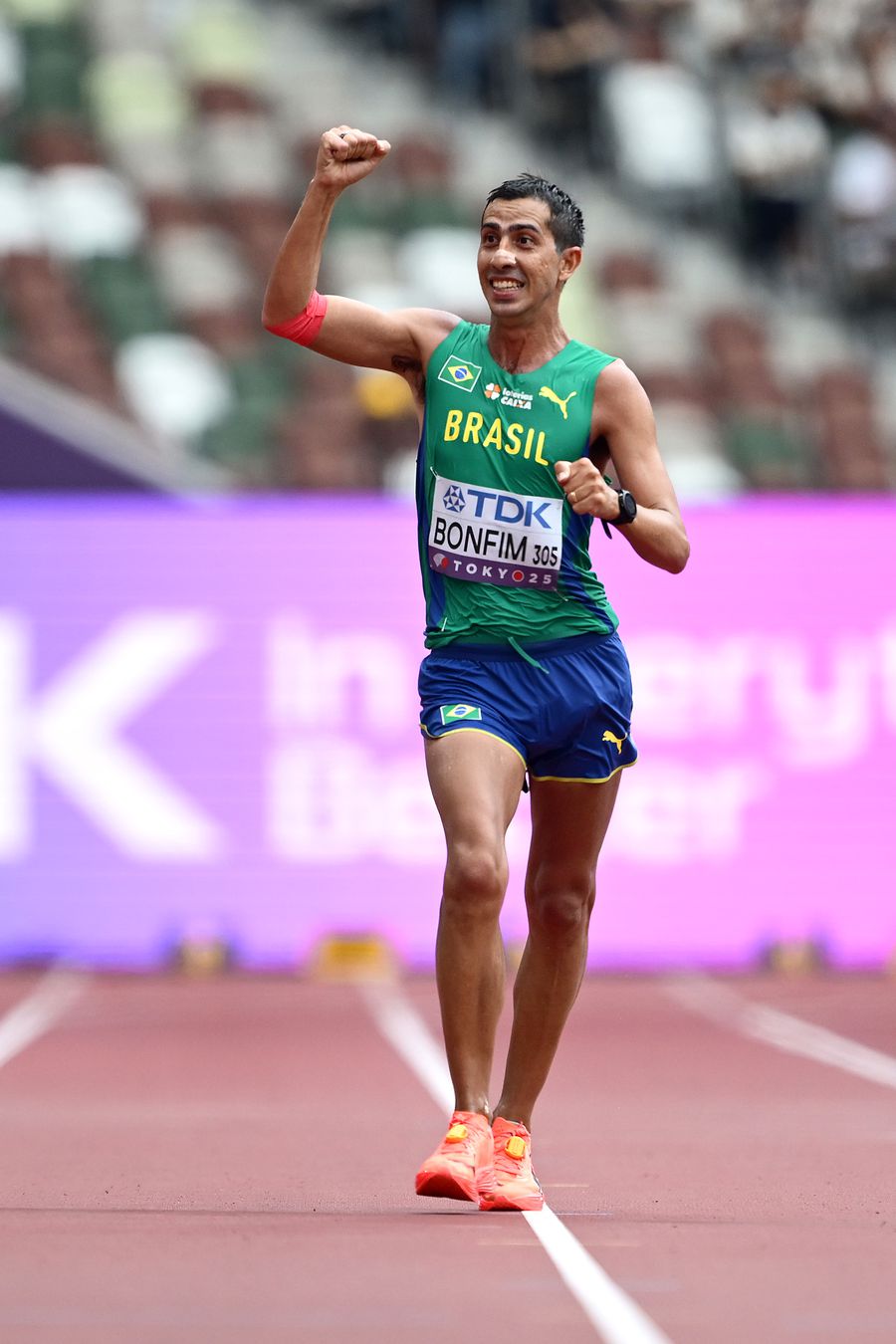 Caio Bonfim în acțiune FOTO Gulive/GettyImages Fostul fotbalist care a devenit campion mondial la Tokyo » Caio Bonfim a câștigat primul aur pentru Brazilia în proba de marș