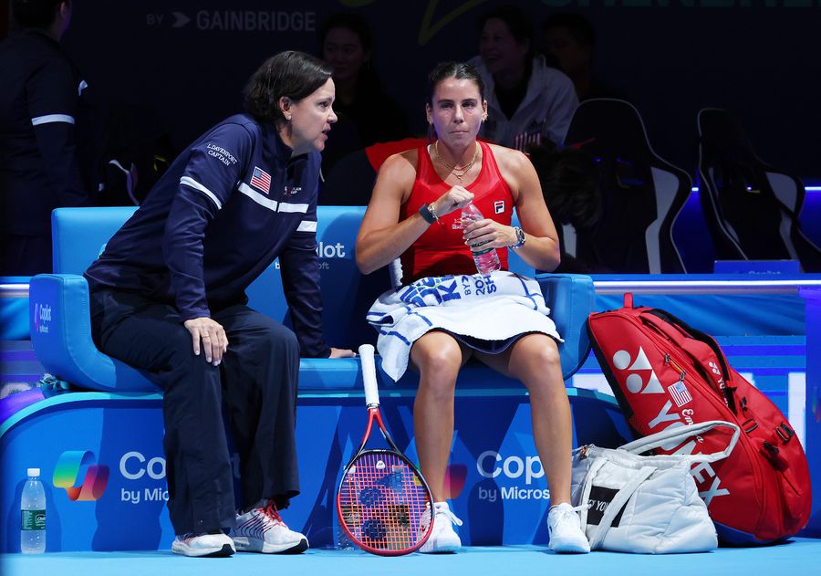 Lindsay Davenport alături de Emma Navarro FOTO Guliver/GettyImages Emma Navarro și Jessica Pegula au dus SUA în finala Billie Jean King Cup