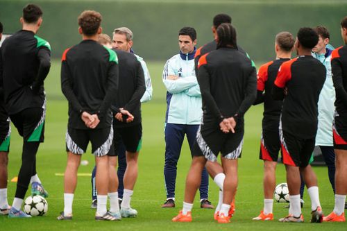 Mikel Arteta a stabilit ca baza de pregătire a lui Arsenal să fie loc de reunire înaintea meciurilor / Foto: Imago