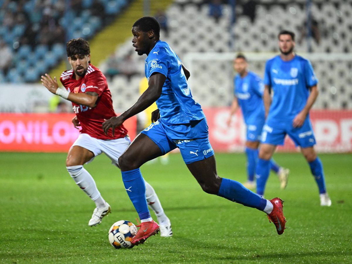 Oțelul - Universitatea Craiova, etapa #10 din Superliga / foto: Facebook UCV