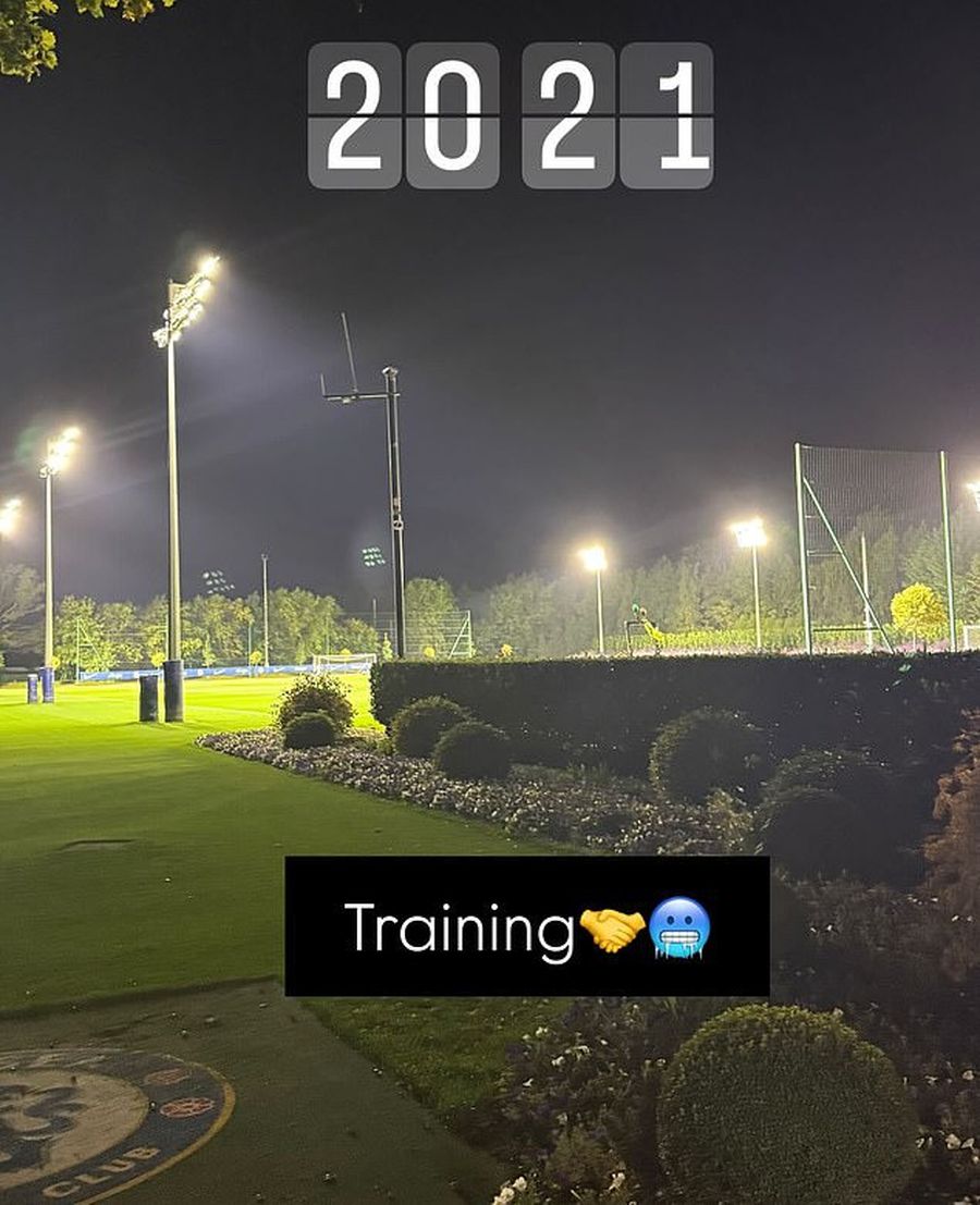 Raheem Sterling a postat o fotografie de la un antrenament în nocturnă / Foto: Instagram Enzo Maresca l-a criticat pe fotbalistul plătit regește la Chelsea: „Tatăl meu, pescar, are o viață grea, nu tu!”