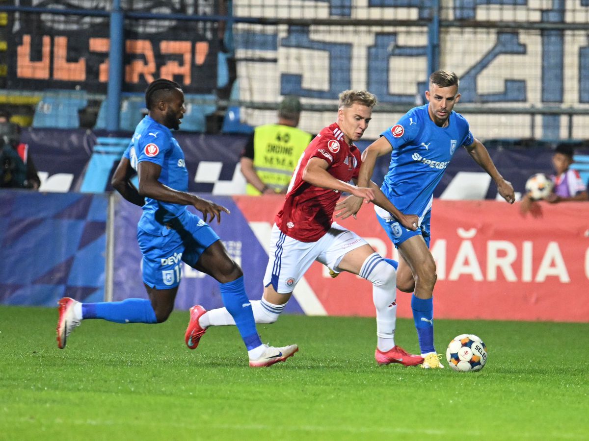 Oțelul - Universitatea Craiova, etapa #10 din Superliga / foto: Facebook UCV