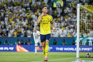 Cristiano Ronaldo a reușit o nouă „dublă” » Câte goluri îi mai lipsesc portughezului până la borna 1000 + reacția pentru fanii care scandau numele lui Leo Messi