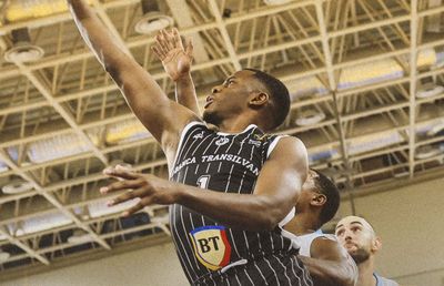 U-BT Cluj-Napoca a câștigat SuperCupa României! Campioana en-titre a irosit un avantaj de 17 puncte, dar a rezistat după un final incredibil de meci