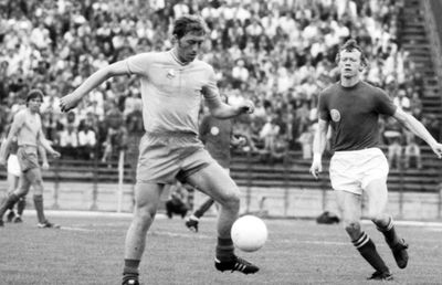 VIDEO EXCLUSIV Noi dezvăluiri despre Mondialul din 1970 » De ce nu a jucat Nicolae Dobrin: „I-a spus unuia cu grade multe: «Tu mă acuzi pe mine că am băut? Eu te-am adus pe tine de la bar la hotel, bețivule!»”