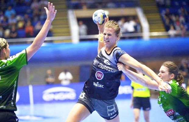 CSM BUCUREȘTI - MKS LUBLIN 35-19 // Impresionanta Linnea Torstensson! Ea a devenit esențială în atacul „tigroaicelor”