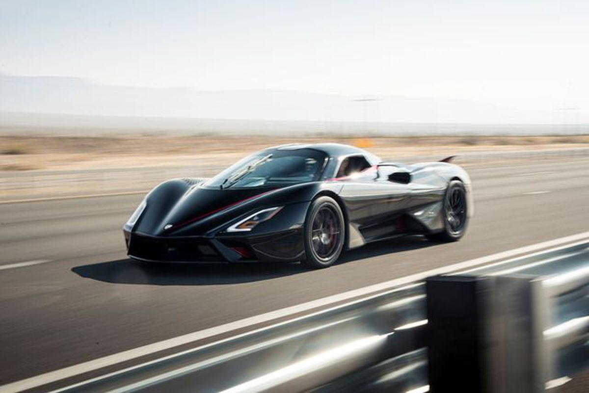 FOTO Cum arată SSC Tuatara: mașina care atinge viteza record de 508,73 km pe oră