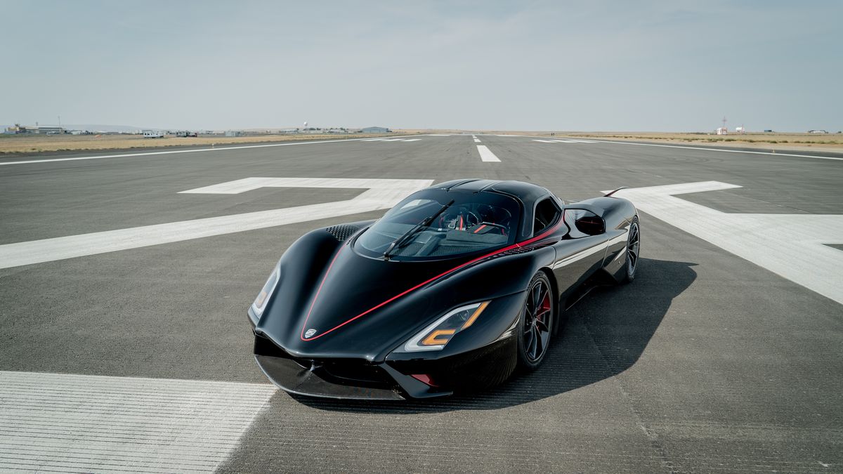 FOTO Cum arată SSC Tuatara: mașina care atinge viteza record de 508,73 km pe oră