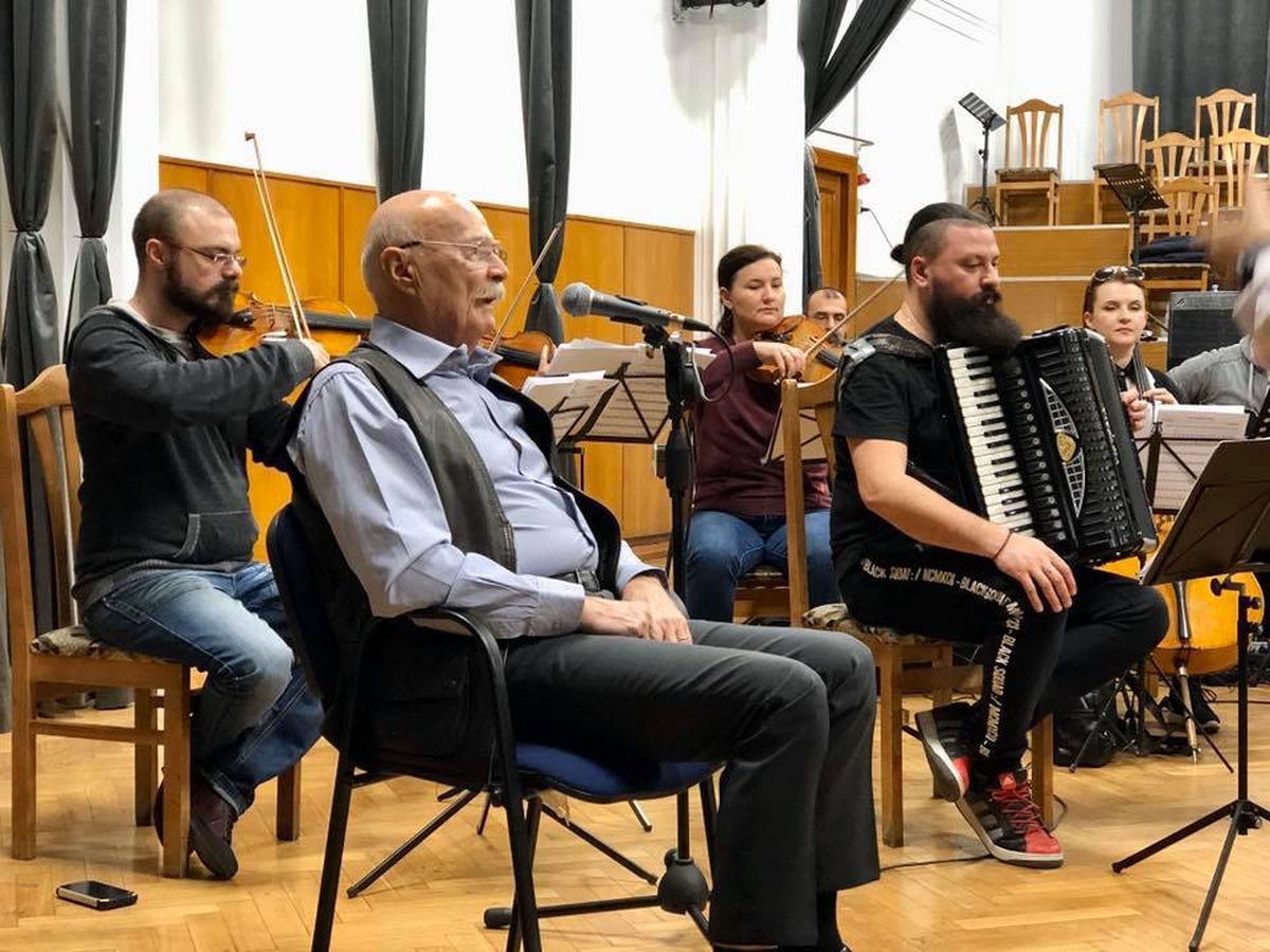 EXCLUSIV Momente șocante » Tudor Gheorghe, drogat cu heroină și dezbrăcat în cadă: „Dădeam din mâini, mi s-a rupt filmul!" » Incredibil ce a urmat