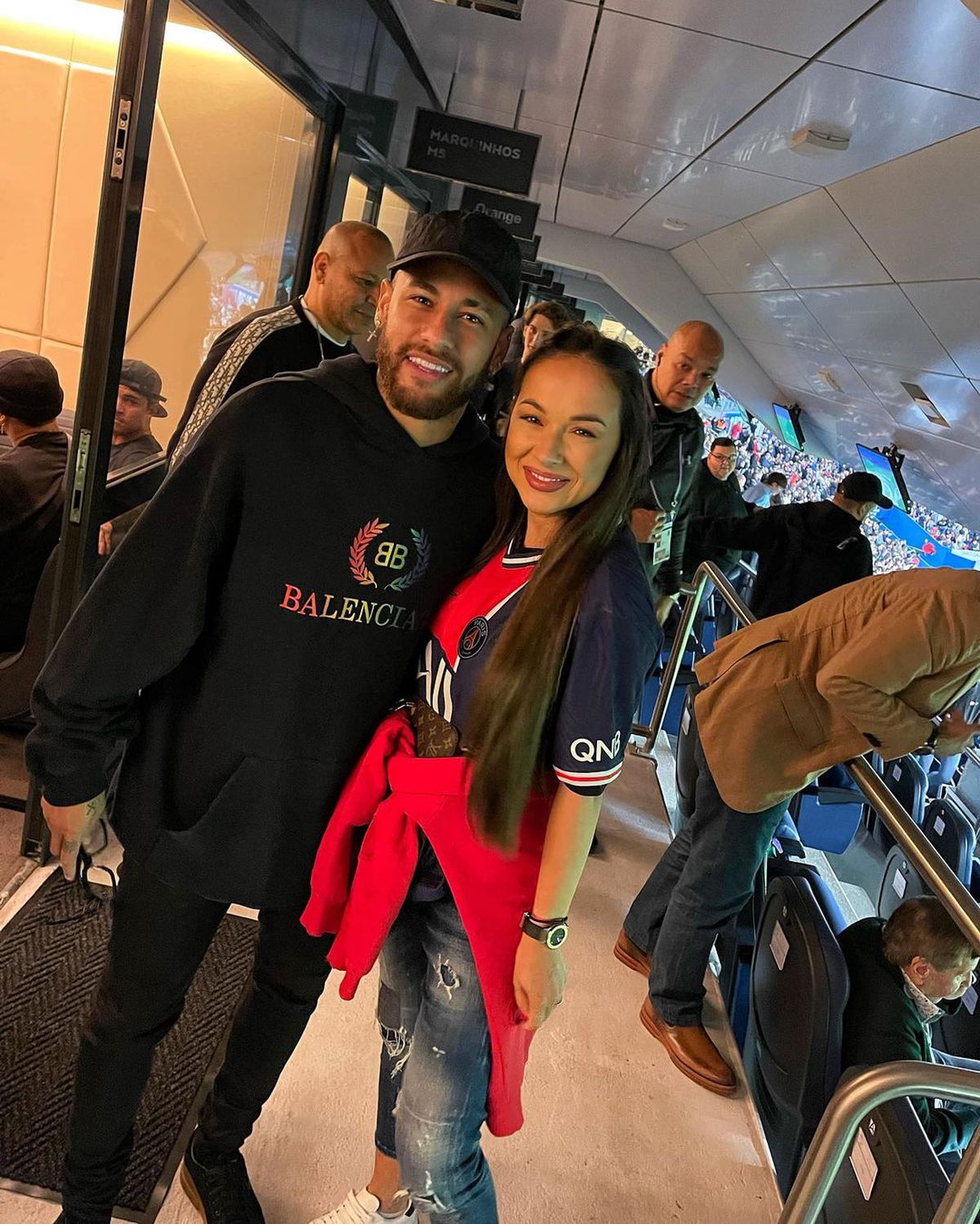 Vlăduța Lupău a dezvăluit ce a discutat cu Neymar pe „Parc des Princes”: „Mi-a transmis asta. Nu mi-a venit să cred!”