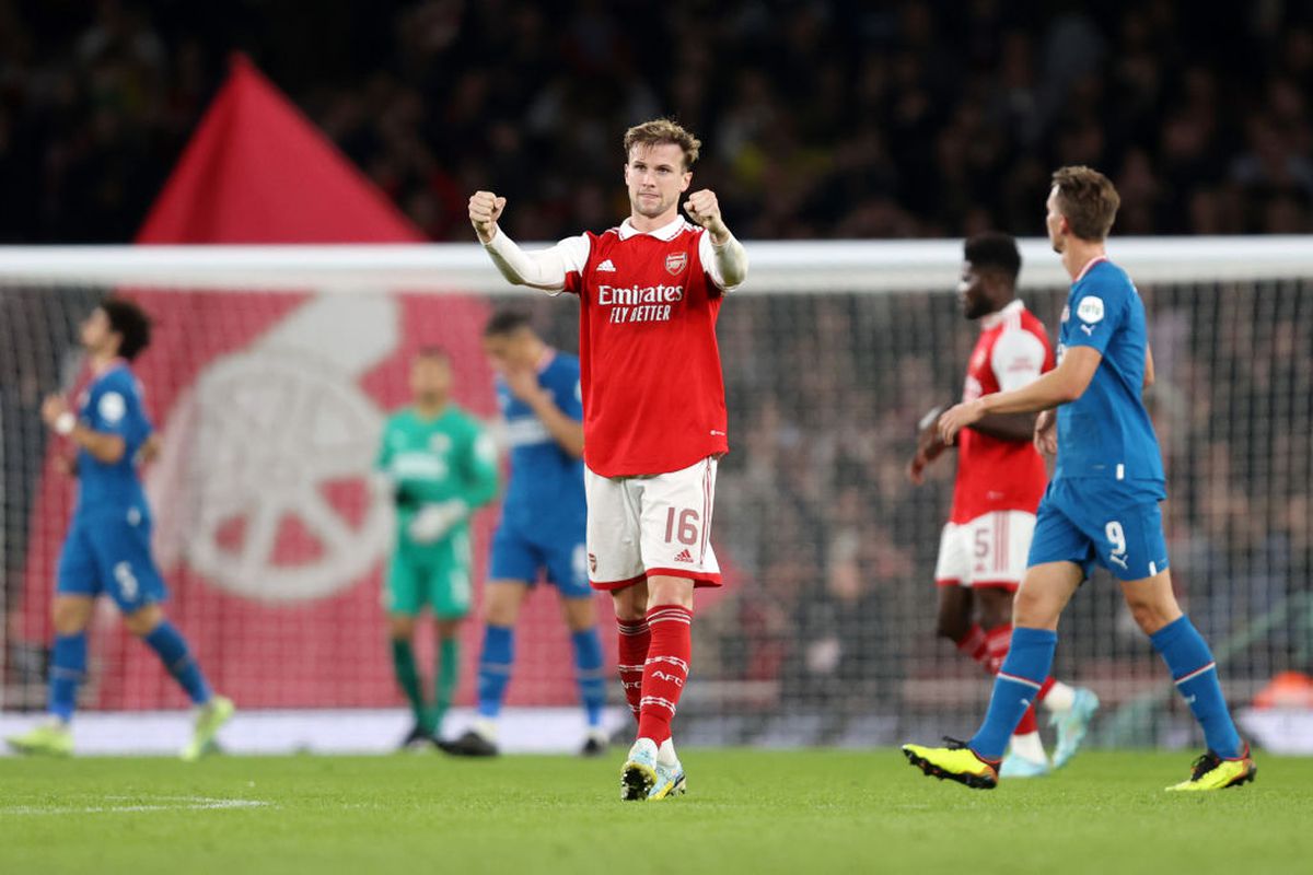 Arsenal continuă parcursul perfect din Europa League! Cătălin Cîrjan, rezervă în tabăra „tunarilor”