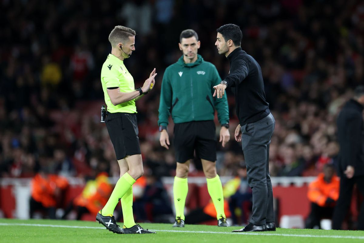 Arsenal continuă parcursul perfect din Europa League! Cătălin Cîrjan, rezervă în tabăra „tunarilor”